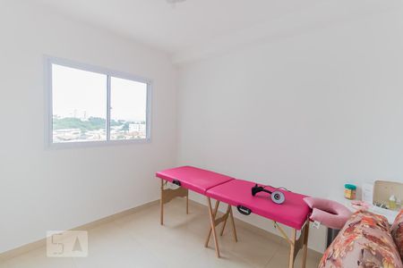 Quarto 2 de apartamento para alugar com 2 quartos, 38m² em Vila Pierina, São Paulo