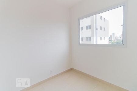 Quarto 1 de apartamento para alugar com 2 quartos, 38m² em Vila Pierina, São Paulo