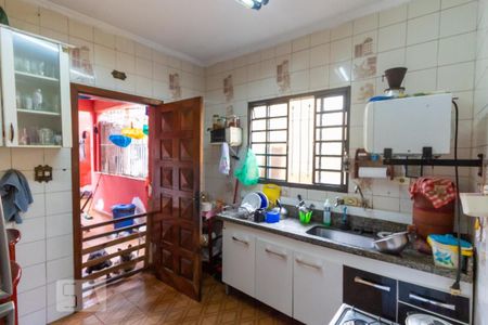 Casa à venda com 170m², 3 quartos e 2 vagasCozinha