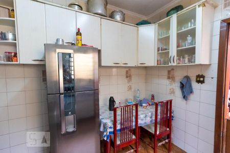 Casa à venda com 170m², 3 quartos e 2 vagasCozinha