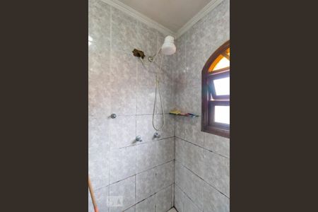 Casa à venda com 170m², 3 quartos e 2 vagasBanheiro 2