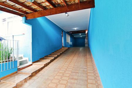 Casa à venda com 193m², 4 quartos e 4 vagas Casa à venda com 193m², 4 quartos e 4 vagasGaragem