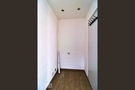Casa à venda com 193m², 4 quartos e 4 vagas Casa à venda com 193m², 4 quartos e 4 vagasCloset da Suíte 1