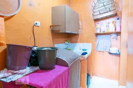 Casa à venda com 220m², 2 quartos e 2 vagasÁrea de serviço