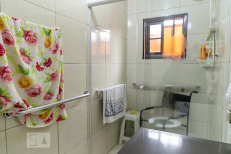 Casa à venda com 220m², 2 quartos e 2 vagasBanheiro