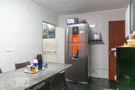 Casa à venda com 220m², 2 quartos e 2 vagasCozinha