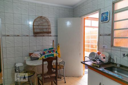 Casa à venda com 220m², 2 quartos e 2 vagasCozinha