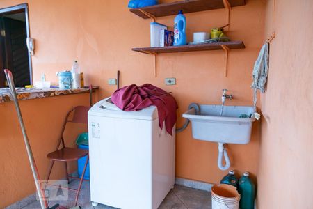 Casa à venda com 220m², 2 quartos e 2 vagasÁrea de serviço