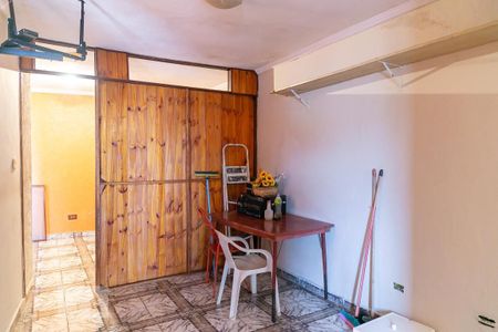 Casa à venda com 220m², 2 quartos e 2 vagasQuarto 2