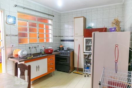 Casa à venda com 220m², 2 quartos e 2 vagasCozinha