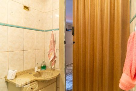 Casa à venda com 220m², 2 quartos e 2 vagasBanheiro