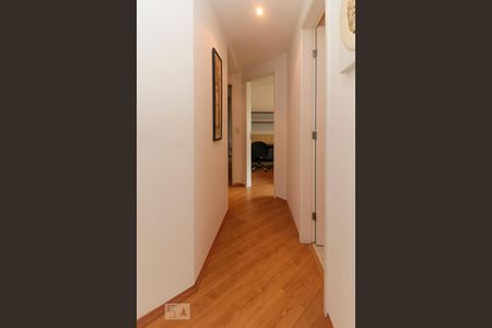 Apartamento à venda com 80m², 2 quartos e 2 vagasCorredor