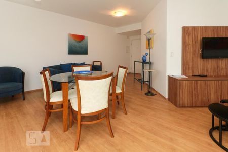 Apartamento à venda com 80m², 2 quartos e 2 vagasSala