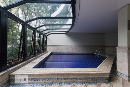 Apartamento à venda com 80m², 2 quartos e 2 vagasÁrea comum - Piscina