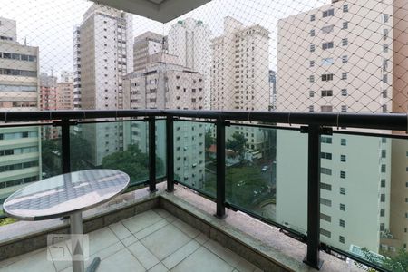 Apartamento à venda com 80m², 2 quartos e 2 vagasVaranda