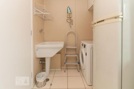 Apartamento à venda com 80m², 2 quartos e 2 vagasÁrea de Serviço