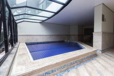 Apartamento à venda com 80m², 2 quartos e 2 vagasÁrea comum - Piscina