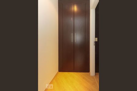 Apartamento à venda com 80m², 2 quartos e 2 vagasCorredor