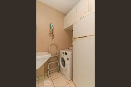 Apartamento à venda com 80m², 2 quartos e 2 vagasÁrea de Serviço