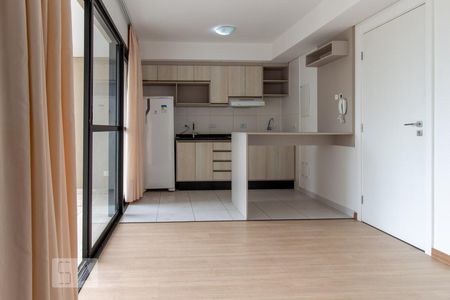 Sala/Cozinha de kitnet/studio para alugar com 1 quarto, 36m² em Centro, Curitiba