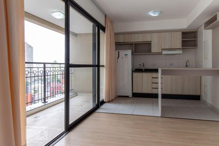 Sala/Cozinha de kitnet/studio para alugar com 1 quarto, 36m² em Centro, Curitiba