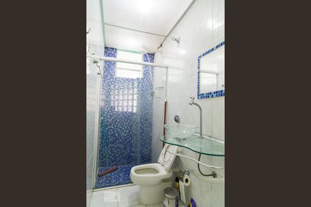 Banheiro de casa para alugar com 1 quarto, 56m² em Parque Imperial, São Paulo