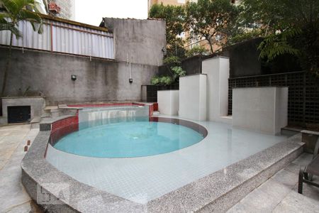 Apartamento à venda com 50m², 1 quarto e 1 vagaÁrea comum - Piscina