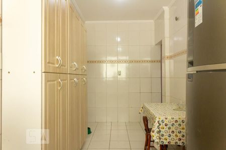 Casa à venda com 100m², 2 quartos e 2 vagas Casa à venda com 100m², 2 quartos e 2 vagasCozinha