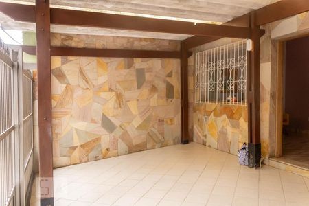 Casa à venda com 100m², 2 quartos e 2 vagas Casa à venda com 100m², 2 quartos e 2 vagasGaragem