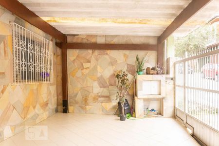 Casa à venda com 100m², 2 quartos e 2 vagas Casa à venda com 100m², 2 quartos e 2 vagasGaragem