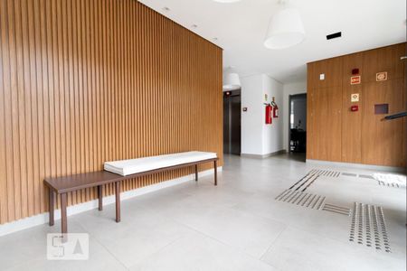 Hall de Entrada de apartamento para alugar com 1 quarto, 60m² em Pinheiros, São Paulo