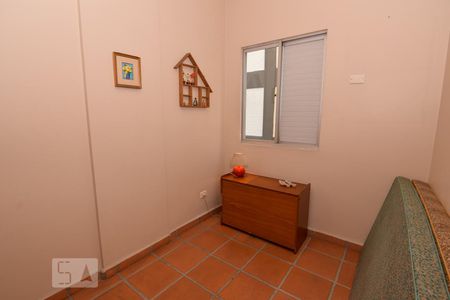 Quarto 1 de apartamento para alugar com 2 quartos, 56m² em Parque Enseada, Guarujá