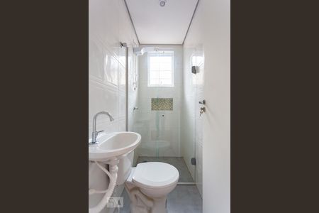 Banheiro de apartamento para alugar com 1 quarto, 28m² em Centro, Osasco