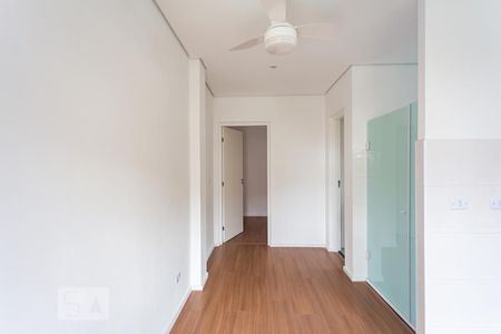 Sala de apartamento para alugar com 1 quarto, 28m² em Centro, Osasco