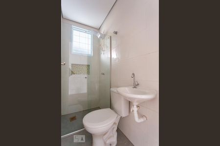 Banheiro de apartamento para alugar com 1 quarto, 33m² em Centro, Osasco