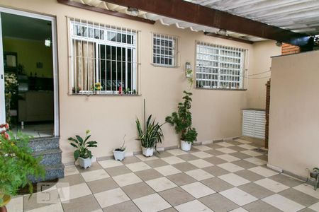 Casa à venda com 68m², 2 quartos e 2 vagasGaragem