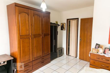Casa à venda com 68m², 2 quartos e 2 vagasSuíte 1