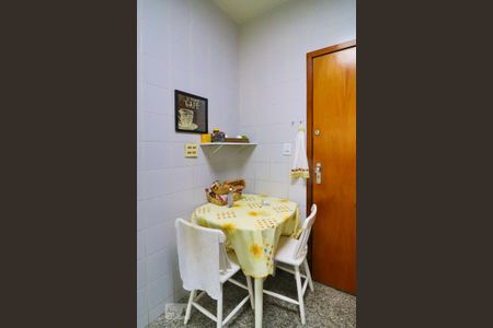 Cozinha de apartamento para alugar com 3 quartos, 80m² em Sion, Belo Horizonte