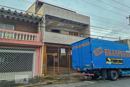 Casa à venda com 110m², 2 quartos e 3 vagasFachada