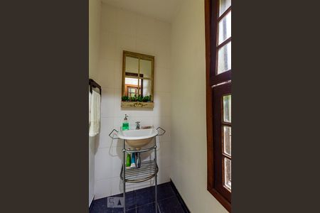 Lavabo de casa à venda com 6 quartos, 500m² em São Francisco, Niterói