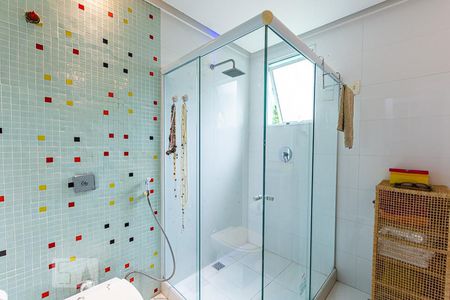 Casa à venda com 500m², 6 quartos e 4 vagasBanheiro da Suíte Master