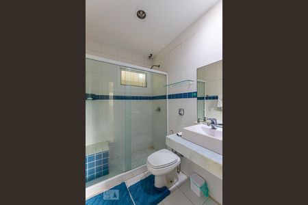 Casa à venda com 500m², 6 quartos e 4 vagasBanheiro da Casa 2