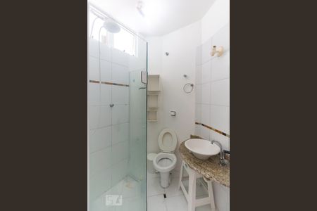 Banheiro de apartamento para alugar com 1 quarto, 40m² em Aclimação, São Paulo