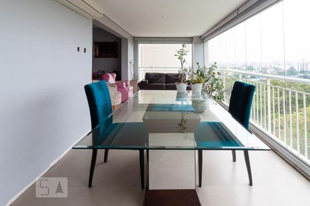 Apartamento à venda com 171m², 3 quartos e 3 vagasVaranda da Sala