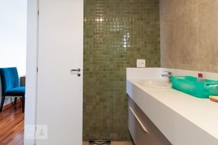 Apartamento à venda com 171m², 3 quartos e 3 vagasBanheiro da Suíte 2