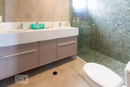 Apartamento à venda com 171m², 3 quartos e 3 vagasBanheiro da Suíte 2