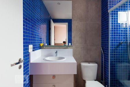 Apartamento à venda com 171m², 3 quartos e 3 vagasBanheiro da Suíte 1