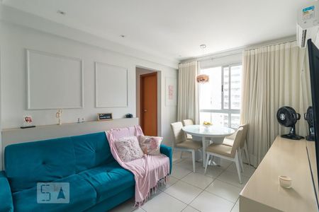 Sala de Estar de apartamento para alugar com 2 quartos, 47m² em Setor Bueno, Goiânia