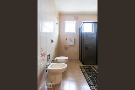 Casa à venda com 505m², 4 quartos e 8 vagasBanheiro