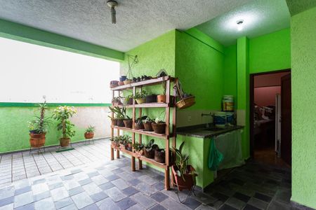 Casa à venda com 505m², 4 quartos e 8 vagasQuintal